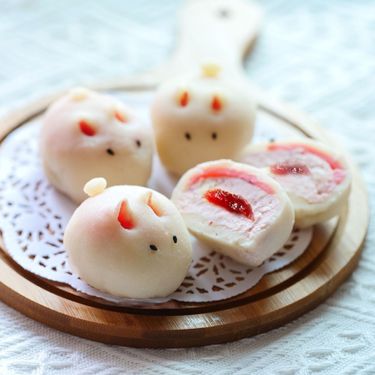 草莓芝士兔子冰皮月餅