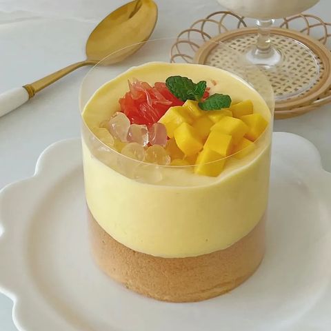 楊枝甘露瀑布戚風蛋糕