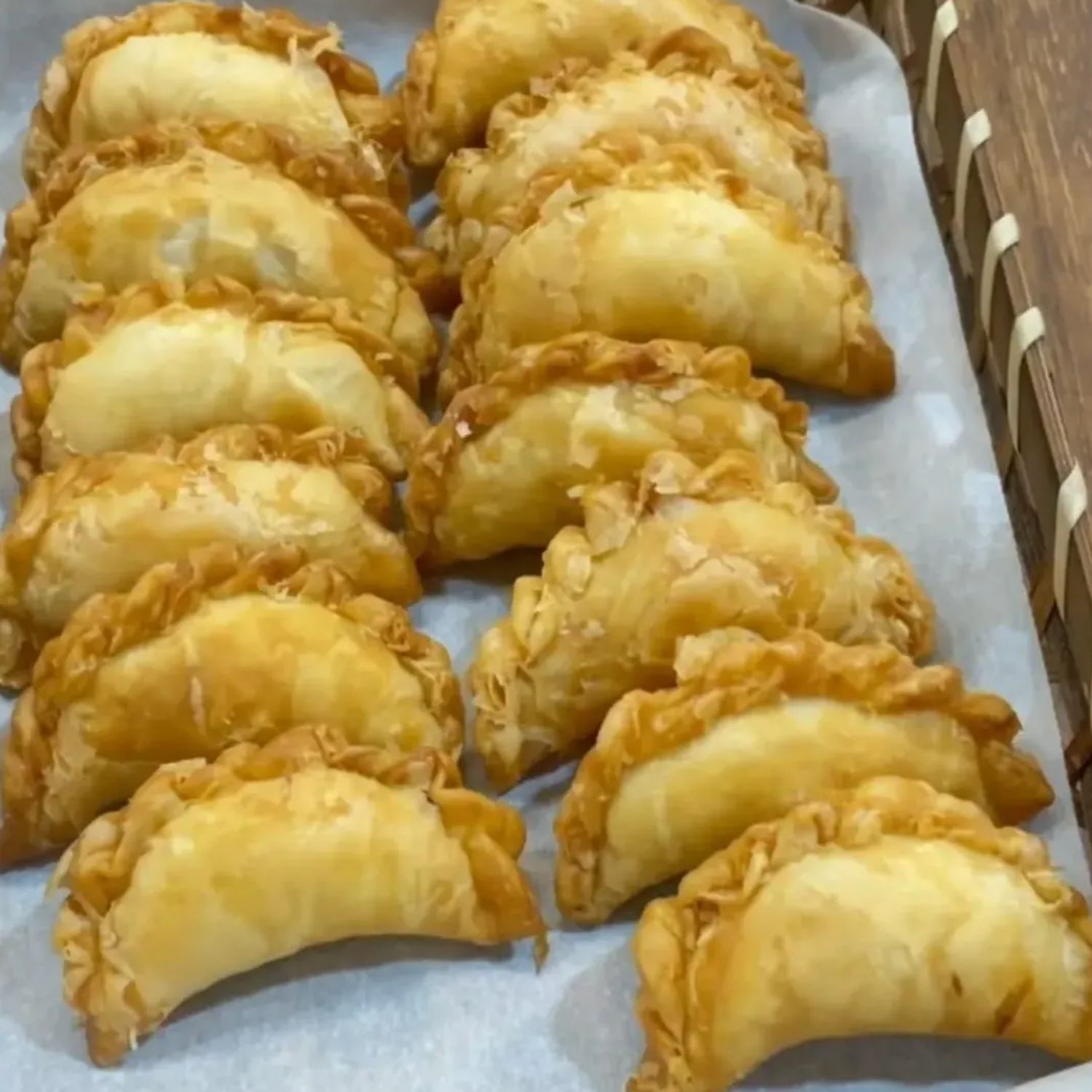 脆皮焗油角