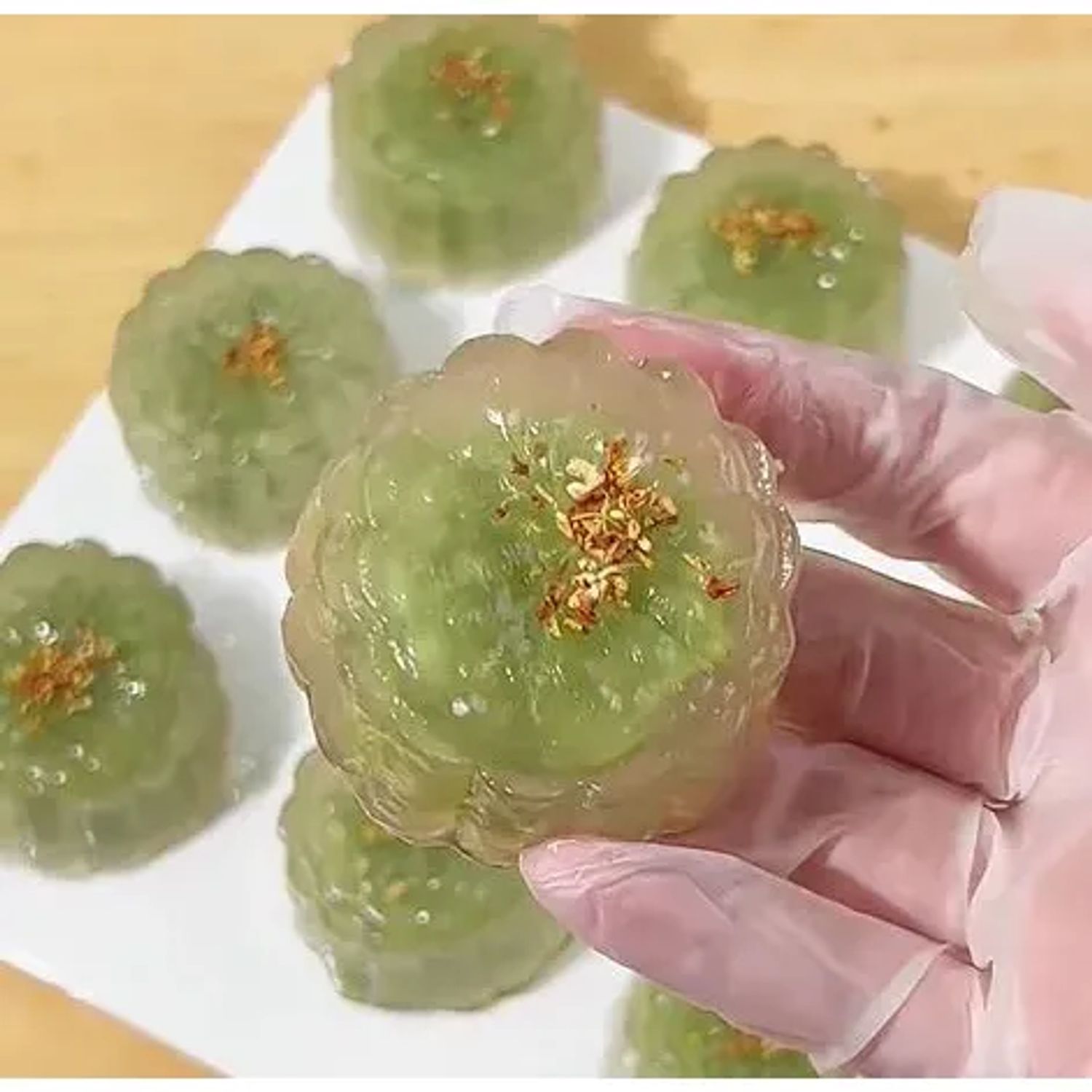 綠豆開心果水晶月餅
