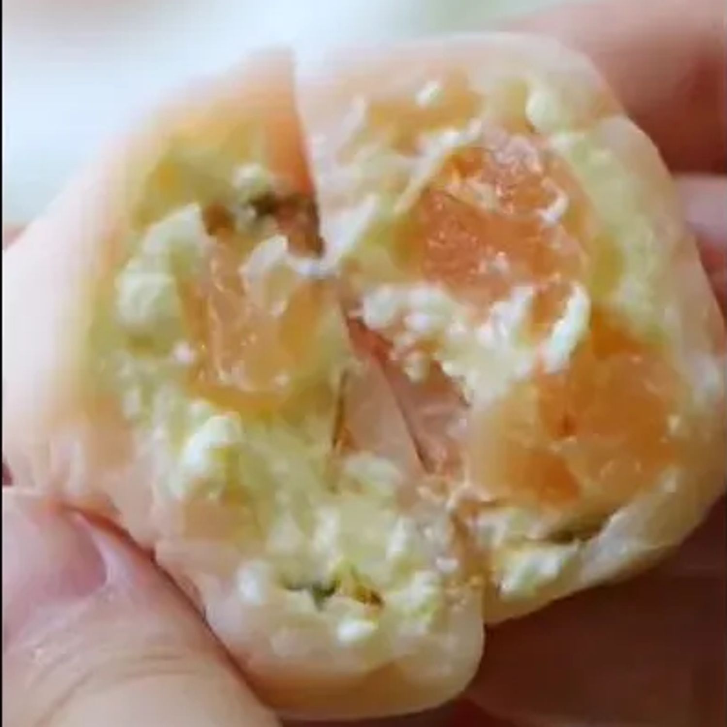 蜜桃苿莉花茶冰皮月餅