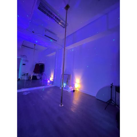 Rental | DH - Pole