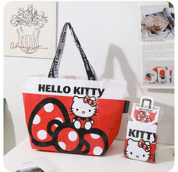 A5697 📢 Sanrio 迷必入！超可愛大容量編織袋登場 💖