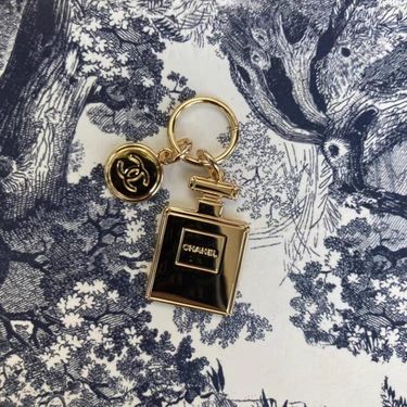 Chanel 限定VIP吊飾 香水瓶 月球 星星 (專櫃)