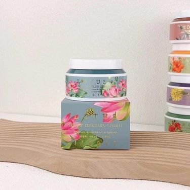 韓國JIGOTT 蓮花 保濕面霜100ML