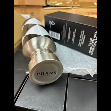 🌸Prada 型格鋼水樽 (免稅貨)