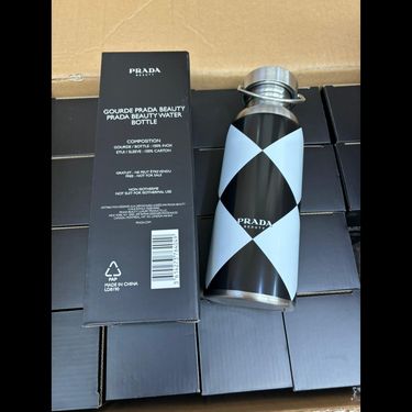 🌸Prada 型格鋼水樽 (免稅貨)