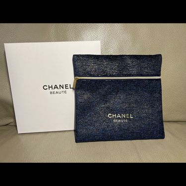 🔹Chanel beauty贈品燙金絨絲質(牛仔色)收納包