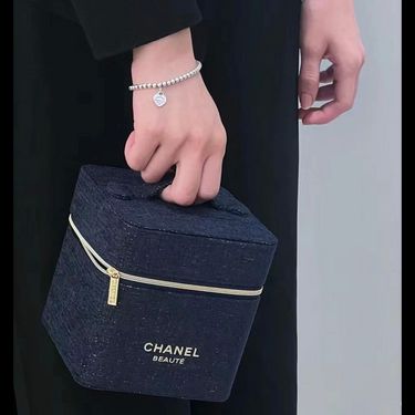 🔷 Chanel beauty贈品燙金絨絲質(牛仔布）化妝盒收納箱