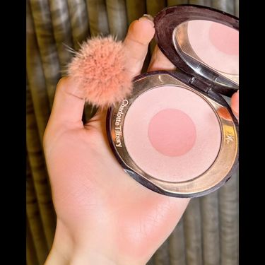 🩷Charlotte Tilbury cheek to chic 雙色腮紅 #桃粉First Love(免稅貨)