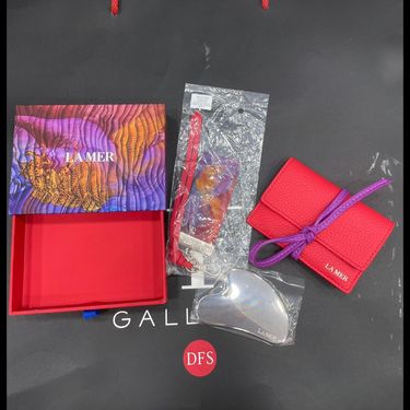 LAMER按摩面部刮痧板配鎖匙包(專櫃貨)