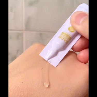 英國 Cesarina 納米黃金+8D HA 日拋精華2MLx 30支(買一送一)
