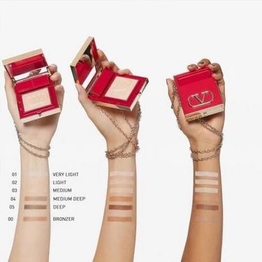 Valentino GO-CLUTCH高訂隨行彩妝鏡盒