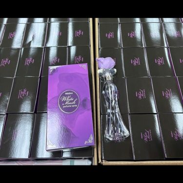 泰國Mistine White Spa 白麝香爽身粉香水 50ml