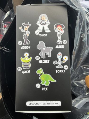 Toystory 遇上GD 小雛菊🌼 盲盒Keyring
