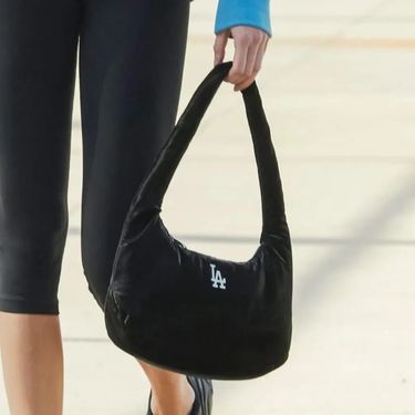 MLB 半月包 洛杉磯道奇隊 BASIC LUXLEISURE NYLON HOBO BAG LOS ANGELES DODGERS （黑色）