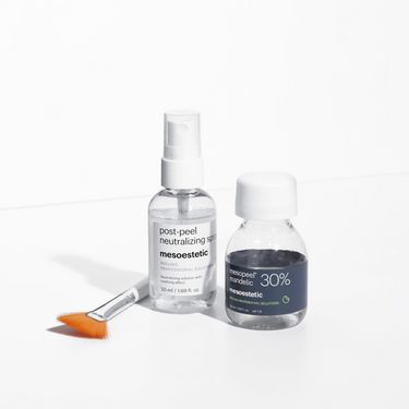 MESOESTETIC 專業30%杏仁酸果酸煥膚套裝 Mandelic (50ml + 50ml中和液)