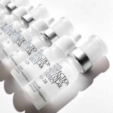 2026新版! SWISS PERFECTION RS-28密集緊緻、抗衰老修護精華RS-28 Cellular Revitalizing Program 試用裝 (凍乾粉) (最少7個為一個套裝)