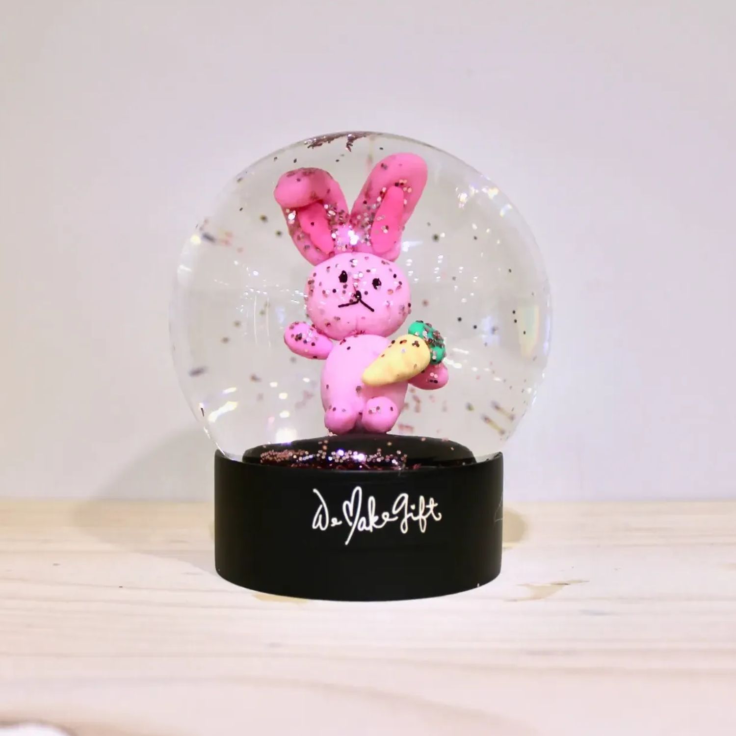 Snow Globe (1-hour)