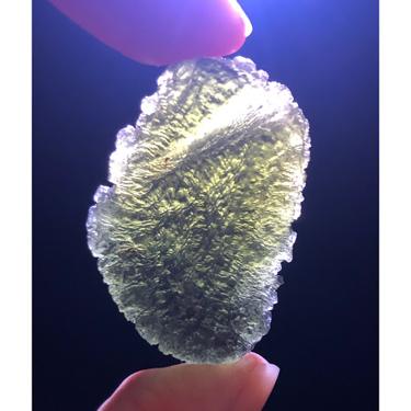 #捷克隕石 #Moldavite 原石 重量：15.90克