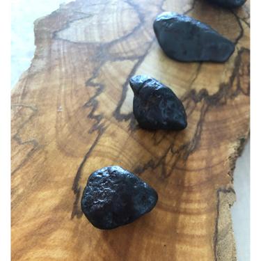 Raw Iron Ore from Mekong River 4 psc 52.80g