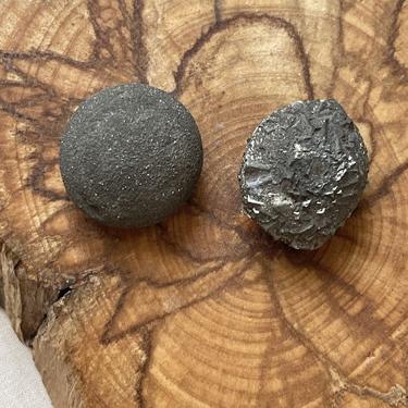Boji Stone in pair 35.55g