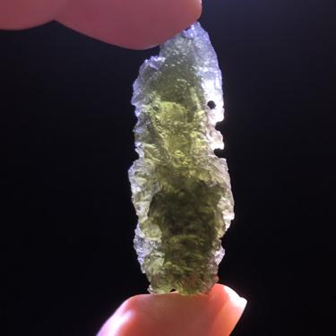 #Moldavite #捷克隕石 原石 重量：12.19克