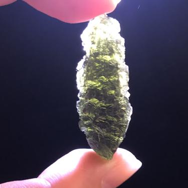 #Moldavite #捷克隕石 原石 重量：16.92克