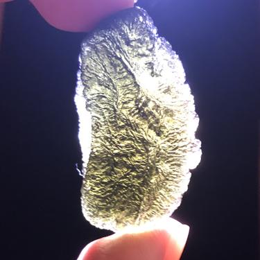 #Moldavite #捷克隕石 原石 重量：15.15克