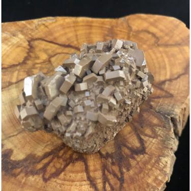 Rare colour 'Cafe Au Lait' Vanadinite 83.50g