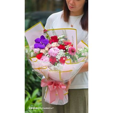 母親節推介 ︳MD0002 紅玫瑰+芍藥+萬代蘭花束 (L Size)
